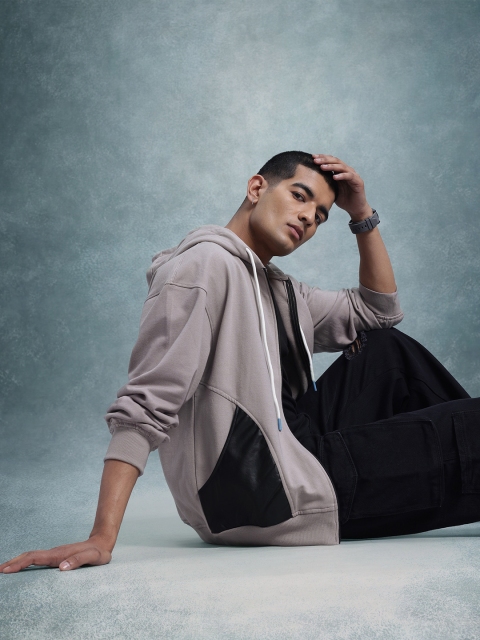 The Roadster Lifestyle Co. Colourblocked Hooded Pure Cotton Sweatshirt