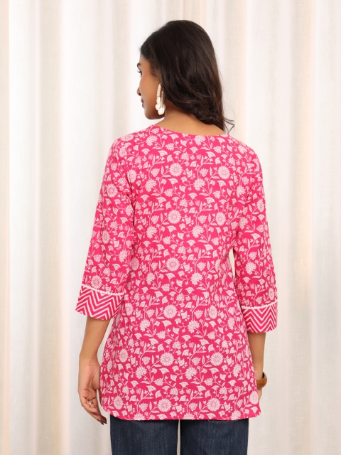 Varanga Women Floral Printed V-Neck Pure Cotton Straight Kurti - Image 3