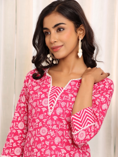 Varanga Women Floral Printed V-Neck Pure Cotton Straight Kurti - Image 2