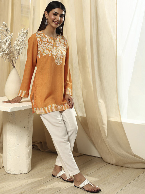 Biba Floral Embroidered Notch-Neck Straight Kurta - Image 7