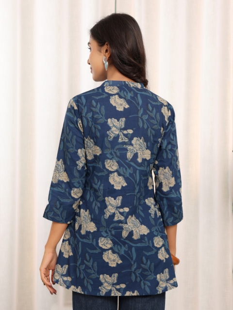 Varanga Women Floral Printed Mandarin Collar Pure Cotton Kurti - Image 4