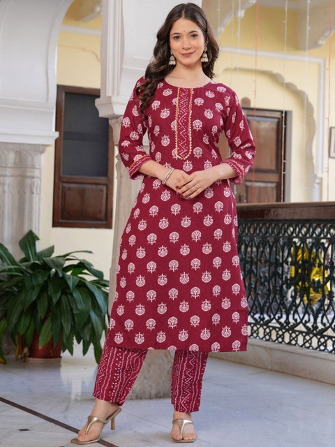 HETVI CREATION floral Printed Round Neck Straight Kurta With Trouser