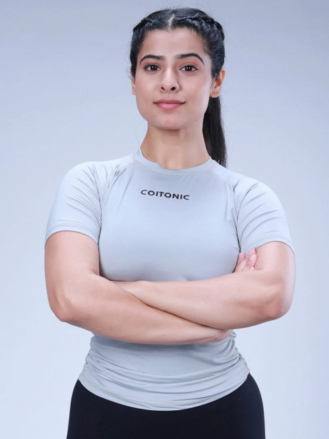 Coitonic Women Typography Printed Short Sleeves Compression Tshirt