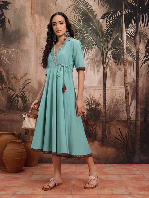 Sangria Notched Lapel Wrap-Style Ethnic Dress