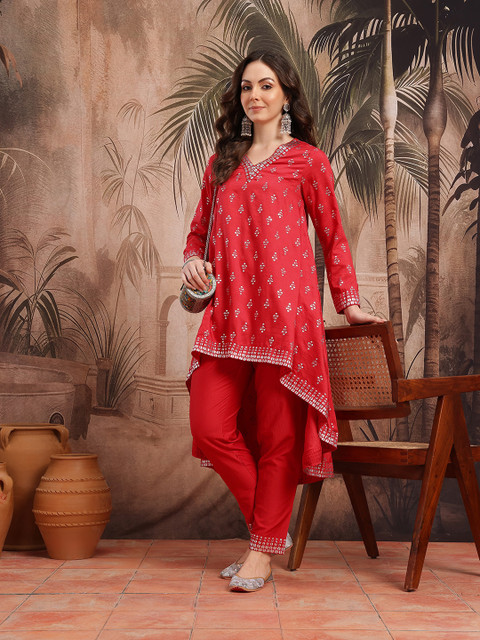 Sangria Women Ethnic Motifs Printed with Foil Technique Regular Kurta with Trousers