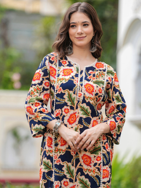 BKApparels Women Dyed Thread Work Kurta - Image 3