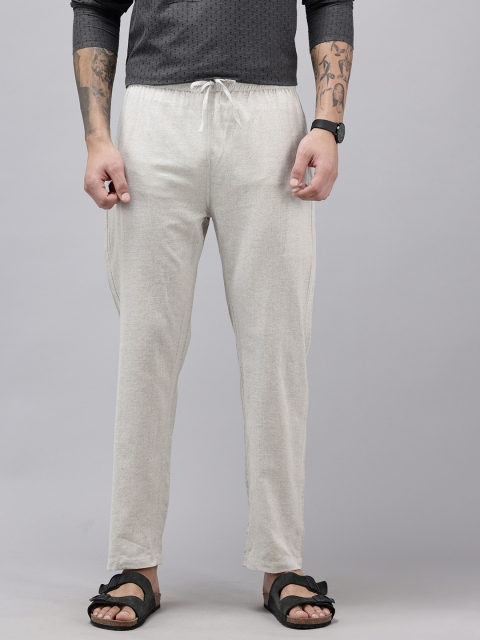 Qashida Men Relaxed Solid Easy Wash Trousers