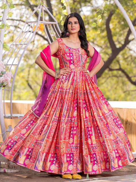 TextileNow Women Printed Fit and Flare Maxi Dress With Dupatta