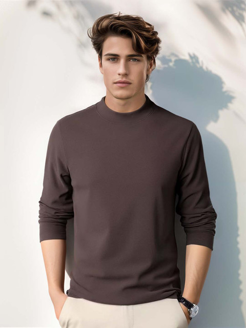 HERE&NOW Men Solid Round Neck Slim Fit T-shirt