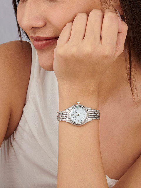 JOKER & WITCH Women Dial & Straps Digital Watch AMWW875