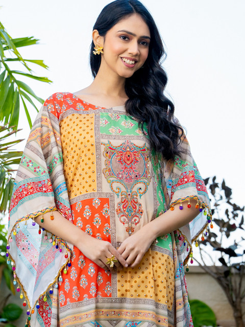 HOUSE OF JAMOTI Dazzling Floral Printed Kaftan Kurta with Trousers - Image 6
