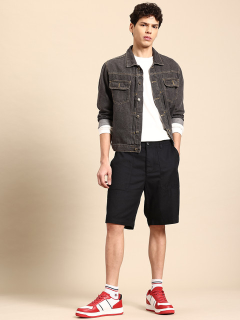 United Colors of Benetton Men Mid-Rise Knee Length Regular Fit Shorts - Image 4