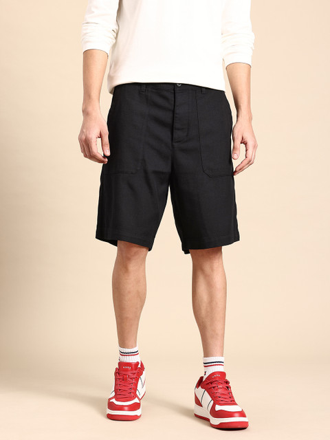 United Colors of Benetton Men Mid-Rise Knee Length Regular Fit Shorts - Image 2