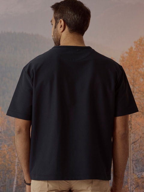 Andamen Men Solid Round Neck Tencel Oversized T-shirt - Image 4