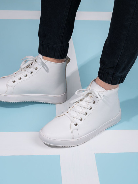 The Roadster Lifestyle Co Men Sneakers With Lace-Up Closure