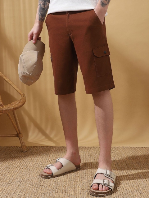Dennis Lingo Men Knee Length Mid Rise Cotton Cargo Shorts