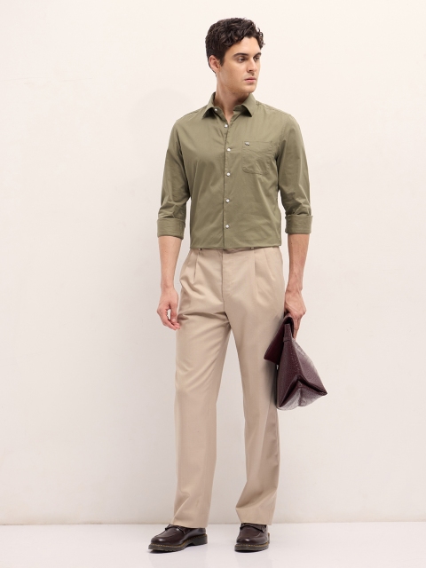 THE BEAR HOUSE Men Spread Collar Solid Cotton Casual Shirt - Image 5
