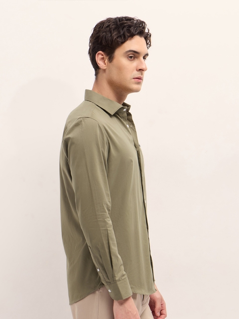 THE BEAR HOUSE Men Spread Collar Solid Cotton Casual Shirt - Image 3