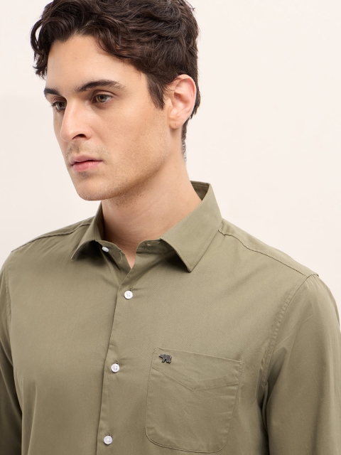 THE BEAR HOUSE Men Spread Collar Solid Cotton Casual Shirt - Image 2