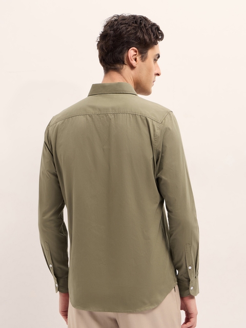 THE BEAR HOUSE Men Spread Collar Solid Cotton Casual Shirt - Image 4