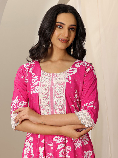 Libas Womens Pink Printed Anarkali Kurta With Trousers & Dupatta - Image 4