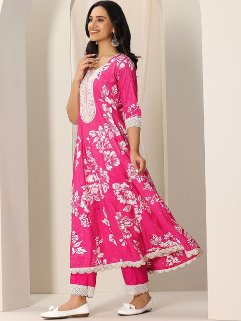 Libas Womens Pink Printed Anarkali Kurta With Trousers & Dupatta - Image 5