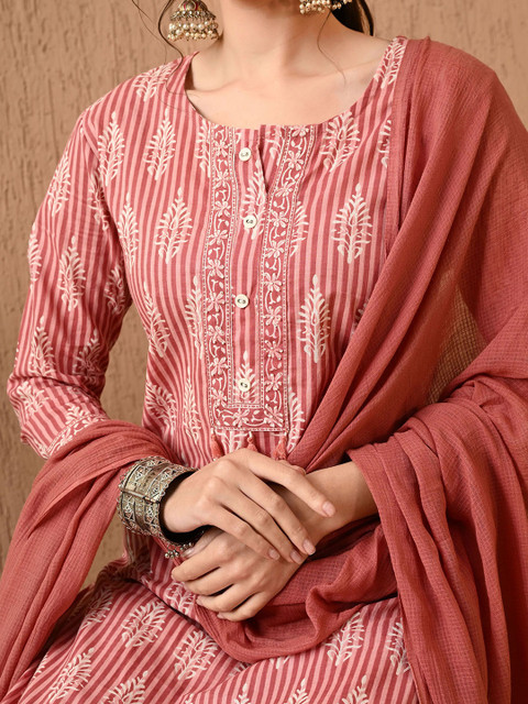Anouk Women Floral Printed Regular Pure Cotton Kurta with Trousers & With Dupatta - Image 3