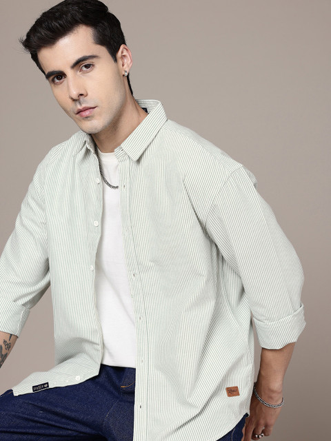 The Roadster Lifestyle Co. Relaxed Fit Striped Casual Shirt