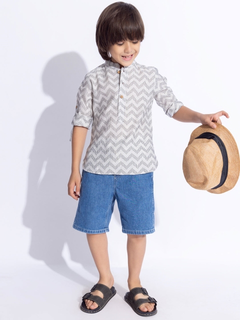 taffykids Boys Chevron Embroidered Roll-Up Sleeves Thread Work Straight Kurta