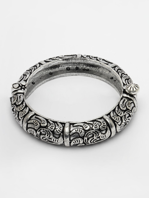 Sangria Women Silver-Toned German Silver Oxidised Kada Bangle - Image 5