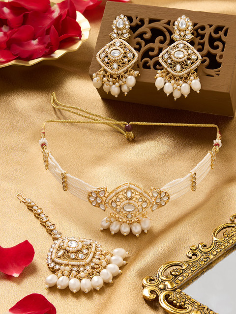 Zaveri Pearls Kundan Studded & Beaded Jewellery Set