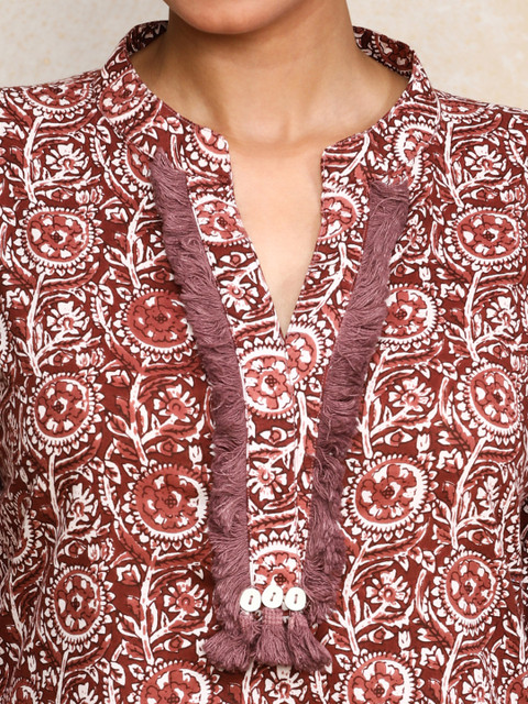 Varanga Floral Printed Cotton Mandarin Collar Straight Kurta - Image 3