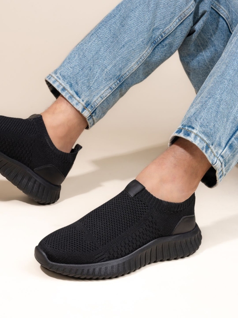 The Roadster Lifestyle Co Men Slip-On Casual Sneakers