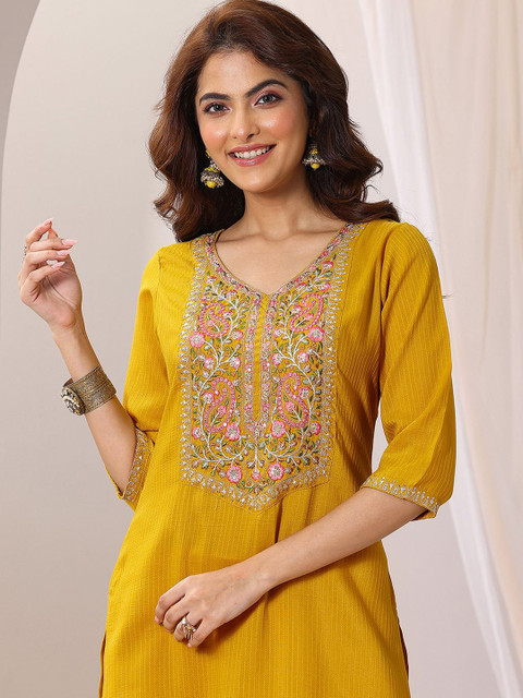 Gerua By Libas Women Floral Yoke Design Regular Sequinned Kurta with Trousers & With Dupatta - Image 6