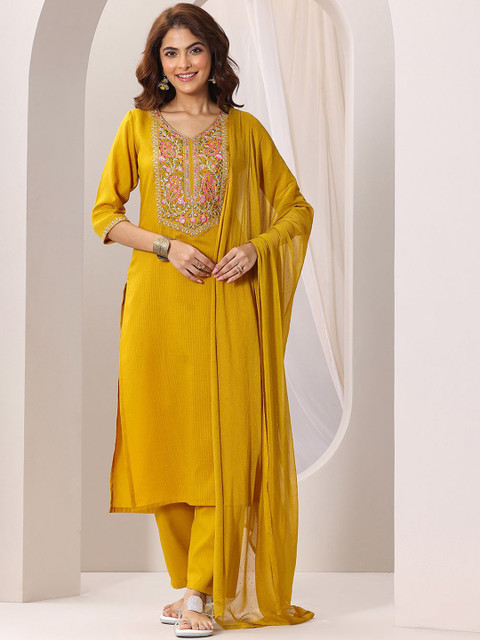 Gerua By Libas Women Floral Yoke Design Regular Sequinned Kurta with Trousers & With Dupatta - Image 3