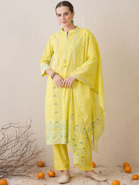 Indo Era Floral Printed Mandarin Collar Beads Stones Pure Cotton Kurta Trousers & Dupatta - Image 2