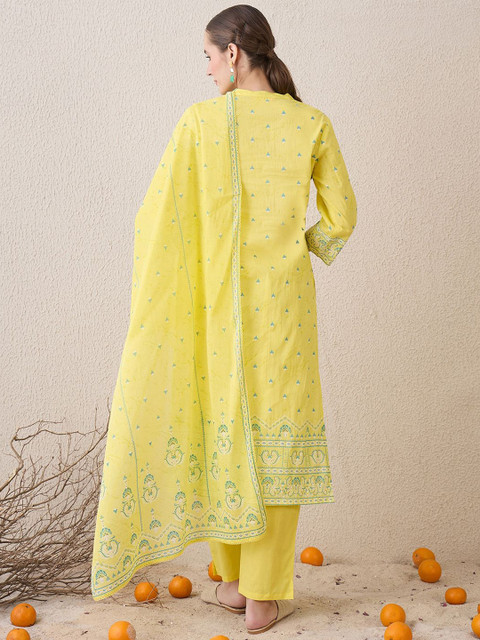 Indo Era Floral Printed Mandarin Collar Beads Stones Pure Cotton Kurta Trousers & Dupatta - Image 5