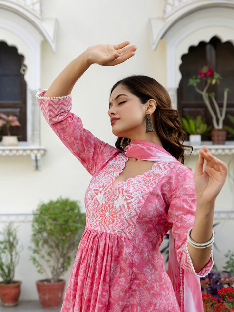 Anouk Women Floral Embroidered Thread Work Pure Cotton Kurta Trousers & With Dupatta