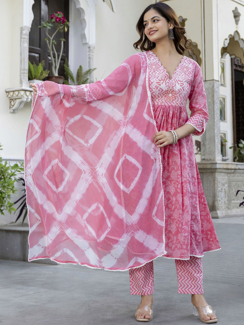 Anouk Women Floral Embroidered Thread Work Pure Cotton Kurta Trousers & With Dupatta - Image 2