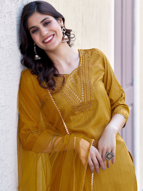 SANISA Women Ethnic Motifs Embroidered Kurta with Trousers & Dupatta