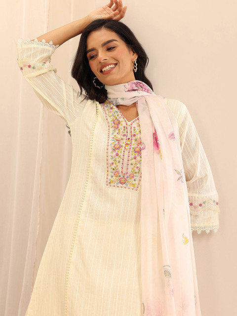 Libas Women Floral Embroidered Panelled Thread Work Kurta with Trousers & With Dupatta