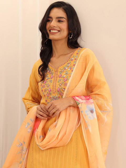 Libas Women Floral Embroidered Kurta with Trousers & Dupatta