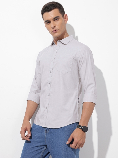 The Roadster Lifestyle Co. Solid Regular Fit Shirt - Image 4