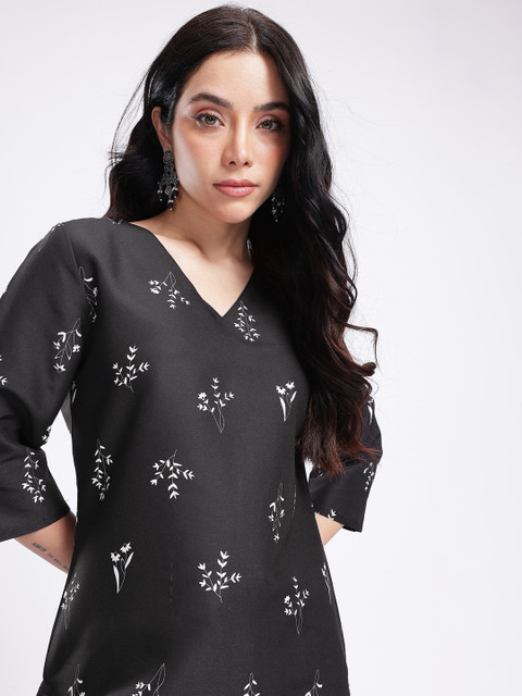 Anouk Rustic Floral Printed Straight Kurta