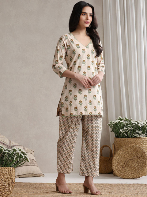 Khushal K Floral Printed Cotton V-Neck Tunic With Trouser Co-Ords - Image 4