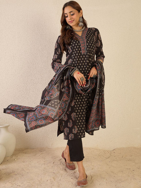 Indo Era Floral Printed V-Neck Pure Cotton Straight Kurta With Trousers & Dupatta - Image 3