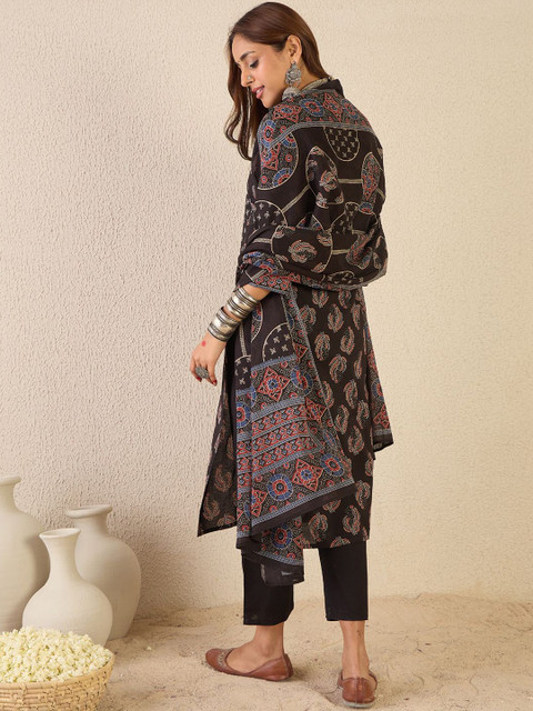 Indo Era Floral Printed V-Neck Pure Cotton Straight Kurta With Trousers & Dupatta - Image 5