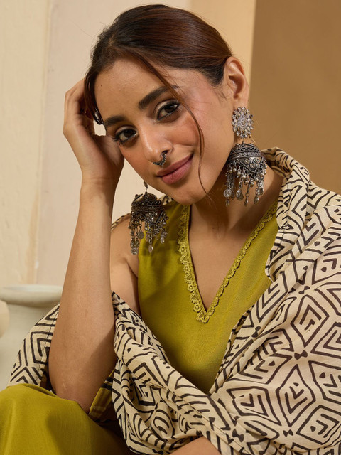 Indo Era Sleeveless V-Neck Straight Kurta With Trousers & Dupatta