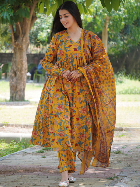 Bahe Kurtiz Women Floral Printed Cotton Kurta with Trousers & Dupatta - Image 2