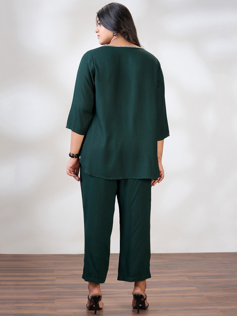 Globus Gloplus Round Neck Solid Plus Size Top & Trousers Co-Ord Set - Image 5